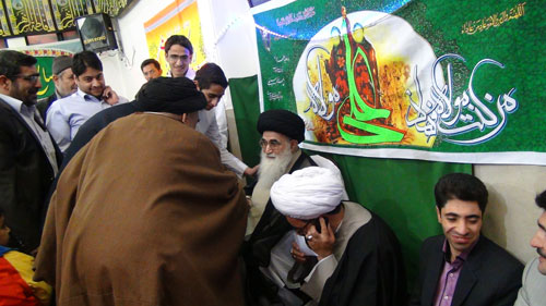 احتفل سماحة آية الله العظمى الروحاني ( مد ظله) في حسينية الإمام الصادق (عليه السلام) بعيد الغدير الأغر