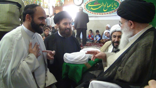 احتفل سماحة آية الله العظمى الروحاني ( مد ظله) في حسينية الإمام الصادق (عليه السلام) بعيد الغدير الأغر